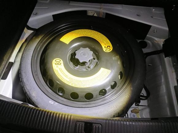 [上海·沪E] 二手奥迪奥迪A6L2015款 30 FSI 百万纪念舒享型