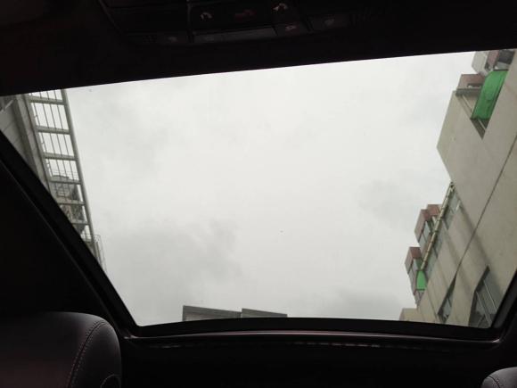 [广州·粤A] 二手奔驰奔驰C级2016款 C 200 轿跑版