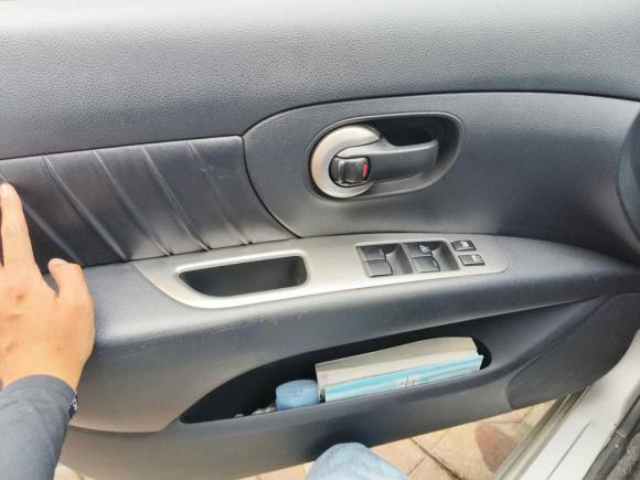 [成都·川A] 二手日产骊威2010款 劲锐版 1.6L 自动智能型