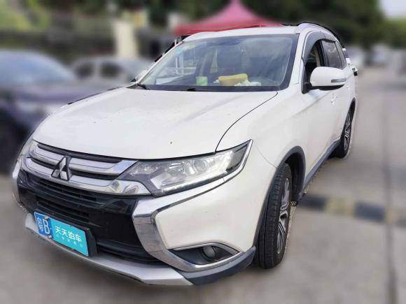 [深圳·粤B] 二手三菱欧蓝德2018款 2.0L 两驱嘉乐版 7座