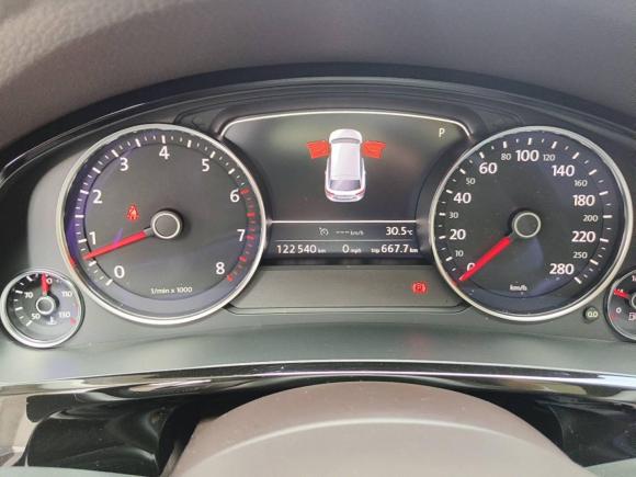 [佛山·粤Y] 二手大众途锐2017款 3.0TSI 拓界版