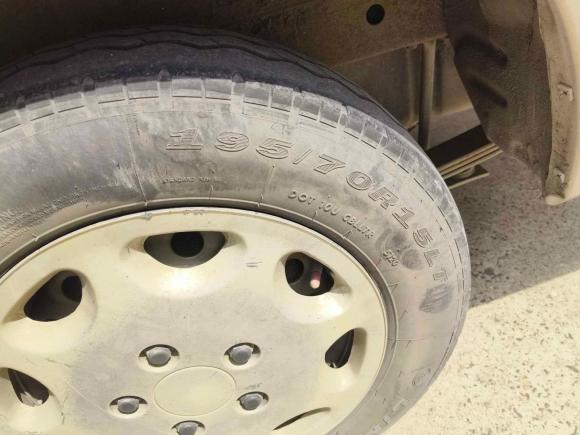 [杭州·沪C] 二手金龙金威2016款 2.0L实用超值版4G20