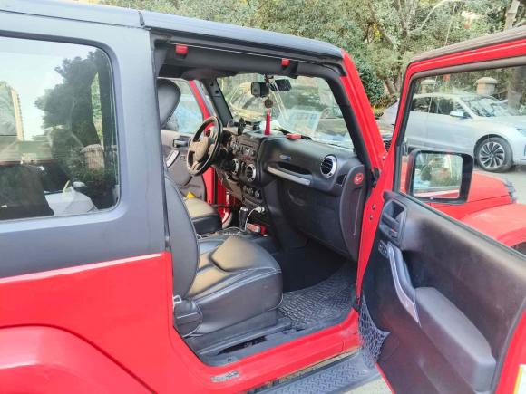 [上海·沪A] 二手Jeep牧马人2013款 3.6L Sahara 两门版