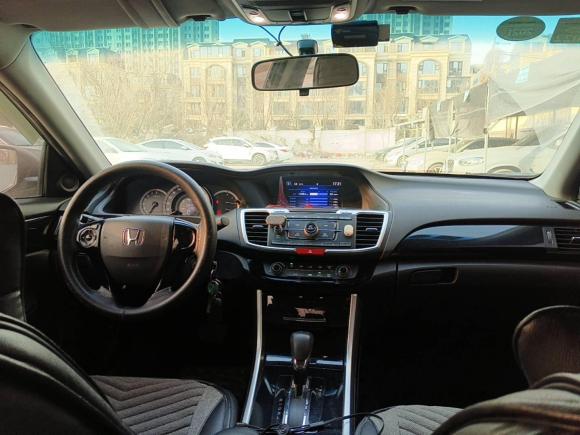 [西安·陕A] 二手本田雅阁2016款 2.0L 舒适版