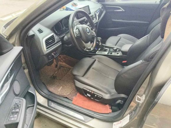 [广州·湘M] 二手宝马宝马1系2018款 改款 118i 运动型