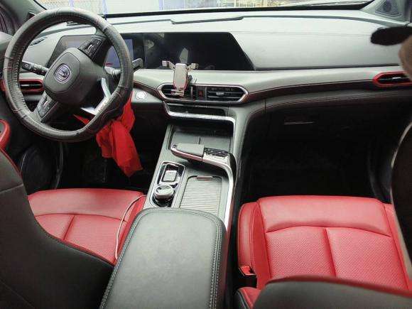 [成都·渝A] 二手长安长安UNI-T2020款 1.5T 尊贵型