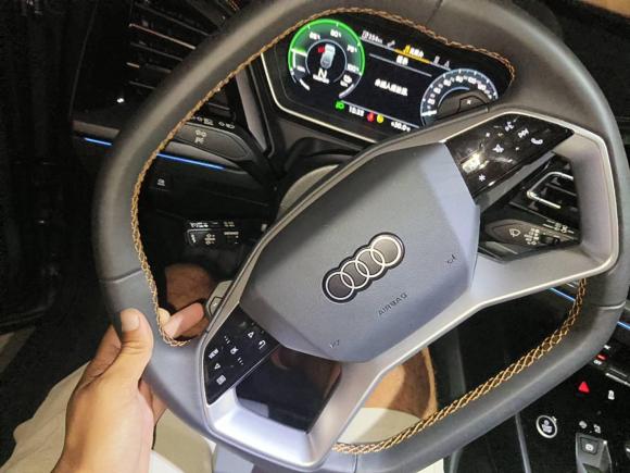 [广州·粤A] 二手奥迪奥迪Q4 e-tron2024款 40 e-tron 创境版