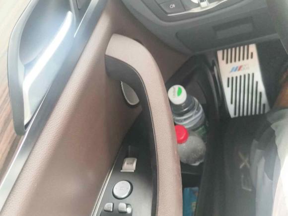 [广州·粤A] 二手宝马宝马X32022款 改款二 xDrive30i 领先型 M曜夜套装