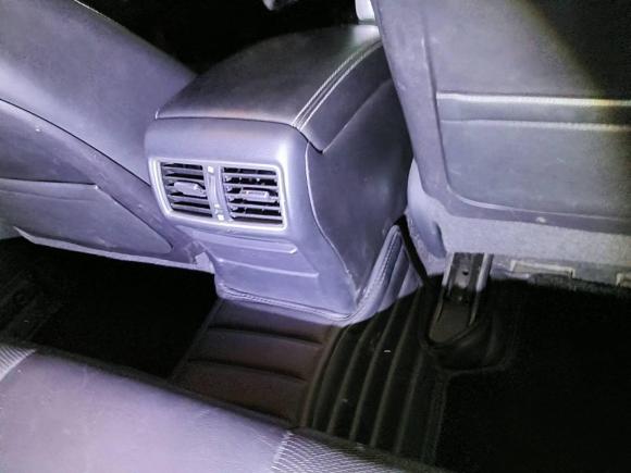 [上海·鄂W] 二手英菲尼迪英菲尼迪Q502014款 3.7L 豪华版