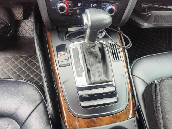 [深圳·赣D] 二手奥迪奥迪A4L2015款 35 TFSI 自动标准型