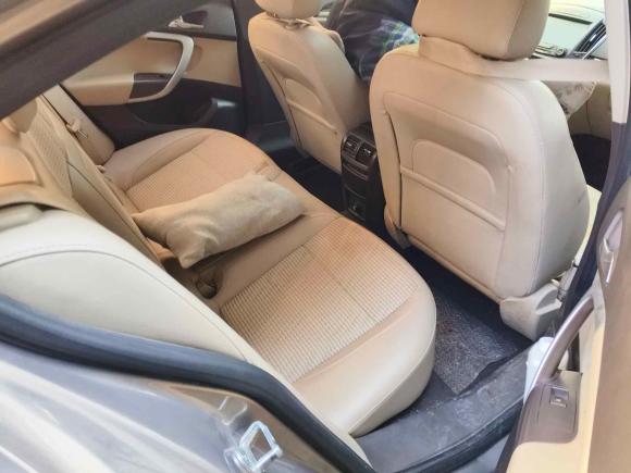 [无锡·苏B] 二手别克君威2012款 2.0L 舒适版