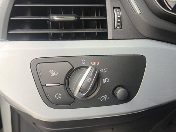 [温州·浙C] 二手奥迪奥迪A4L2022款 40 TFSI 豪华动感型