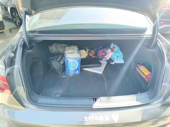 [上海·沪G] 二手奥迪奥迪A4L2018款 30周年年型 40 TFSI 进取型