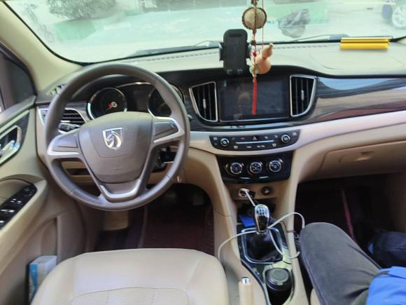 [上海·皖A] 二手宝骏宝骏7302016款 1.5L 手动舒适型 7座 国V