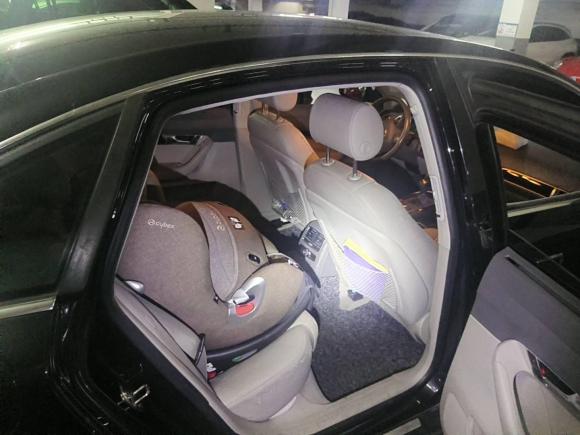 [上海·沪K] 二手奥迪奥迪A6L2010款 2.0 TFSI 手动标准型