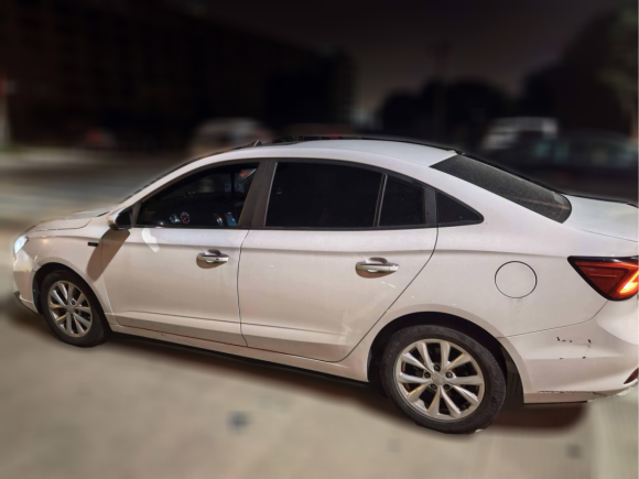 [温州·浙C] 二手荣威荣威i52019款 1.5L 自动4G互联朗越版