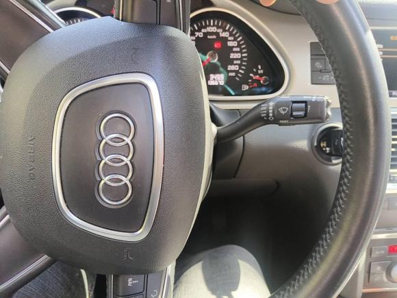 [广州·粤A] 二手奥迪奥迪Q72015款 35 TFSI 运动型