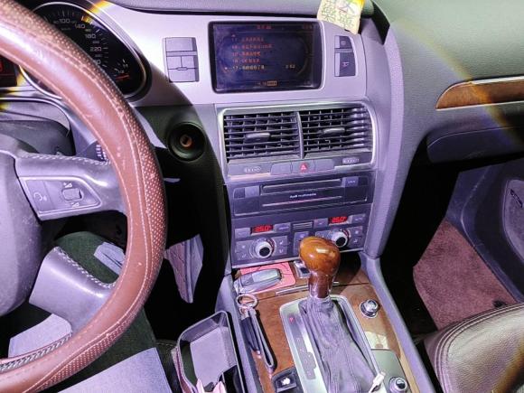 [无锡·苏B] 二手奥迪奥迪Q72010款 3.6 FSI quattro 豪华型