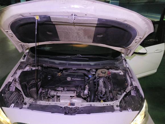 [杭州·浙A] 二手别克威朗2015款 三厢 20T 双离合领先型