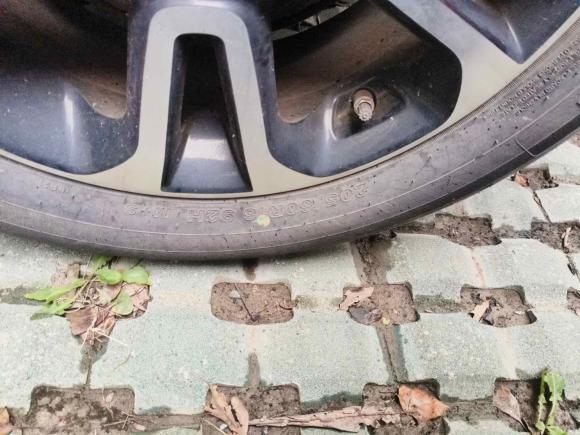 [上海·苏E] 二手吉利汽车远景X32017款 1.5L 自动精英型