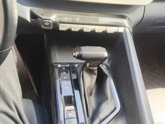 [青岛·鲁U] 二手宝骏宝骏RC-52020款 1.5T CVT智耀尊享型