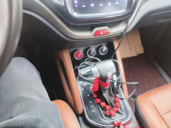 [武汉·鄂A] 二手长安欧尚长安欧尚CX702017款 CX70T 1.5T 自动尊擎版