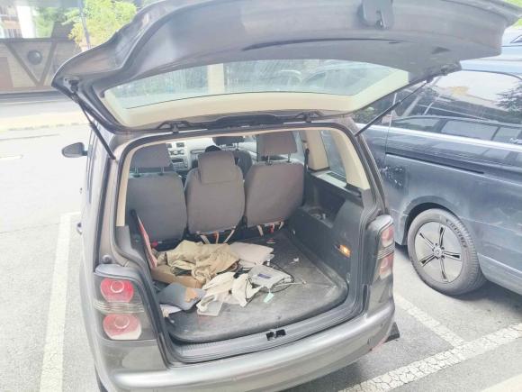 [上海·沪A] 二手大众途安2013款 1.4T 手动风尚版5座