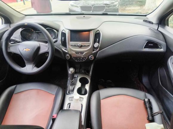 [苏州·苏E] 二手雪佛兰科鲁兹2018款 两厢 320 自动先锋天窗版