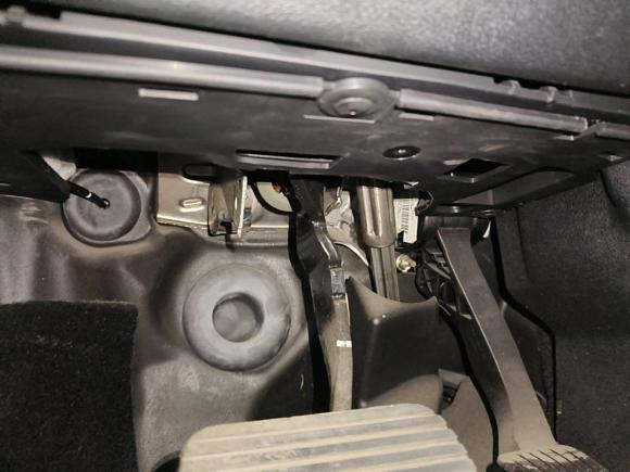 [无锡·苏B] 二手标致标致30082013款 1.6THP 自动至尚版