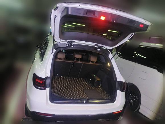[深圳·粤B] 二手奔驰奔驰GLC2020款 改款 GLC 260 L 4MATIC 动感型