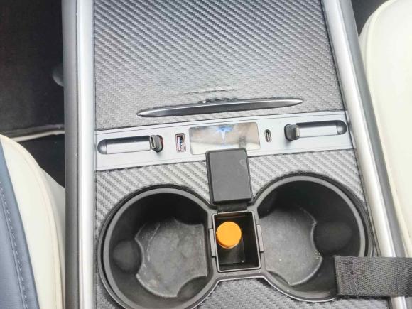 [广州·粤A] 二手特斯拉Model 32021款 标准续航后驱升级版 3D6