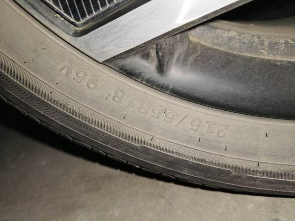 [青岛·琼A] 二手比亚迪元PLUS2022款 510KM 旗舰型