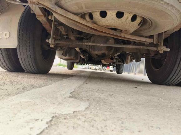 [苏州·苏E] 二手依维柯依维柯褒迪2017款 2.5T经典A37客车高顶7座47Z5