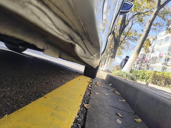 [南京·苏A] 二手雪铁龙雪铁龙C4L2015款 1.8L 自动豪华版