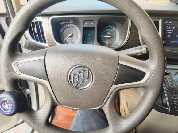 [青岛·鲁B] 二手别克别克GL82011款 2.4L CT豪华商务舒适版