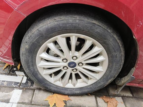 [西安·陕A] 二手福特福克斯2020款 三厢 1.5L 自动锋跃型