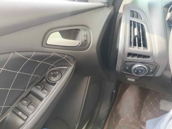 [西安·陕A] 二手福特福克斯2015款 两厢 1.6L 自动舒适型