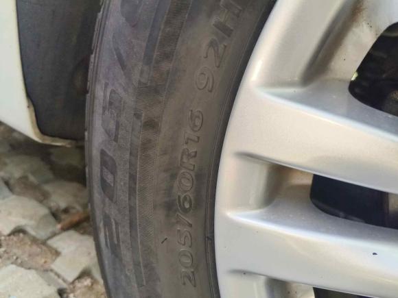 [宁波·浙B] 二手荣威荣威Ei52018款 互联网豪华版