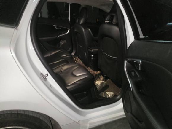 [济南·鲁A] 二手沃尔沃沃尔沃V402016款 T4 智雅版