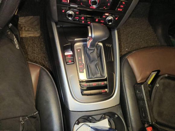 [深圳·粤S] 二手奥迪奥迪Q52016款 40 TFSI 技术型