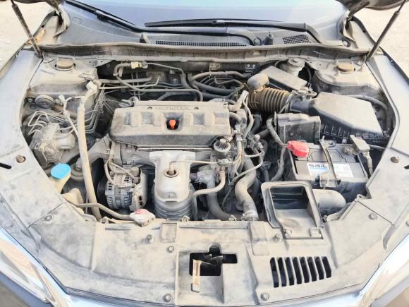 [西安·陕A] 二手本田雅阁2016款 2.0L 舒适版