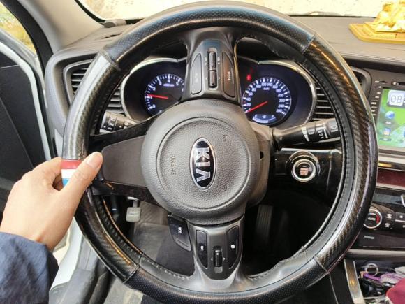 [南通·苏F] 二手起亚起亚K52015款 2.0L 自动LUX