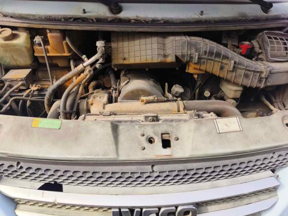 [苏州·苏E] 二手依维柯依维柯褒迪2012款 2.5T-A32 基本型