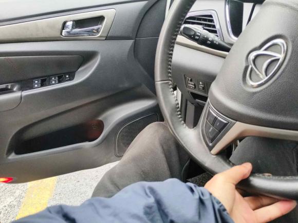 [杭州·皖D] 二手长安凯程长安欧尚A6002016款 1.5L 手动豪华型7座