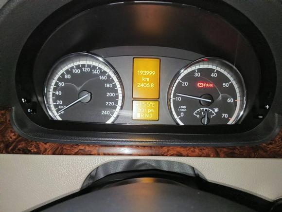 [上海·沪E] 二手奔驰唯雅诺2013款 3.0L 舒适版