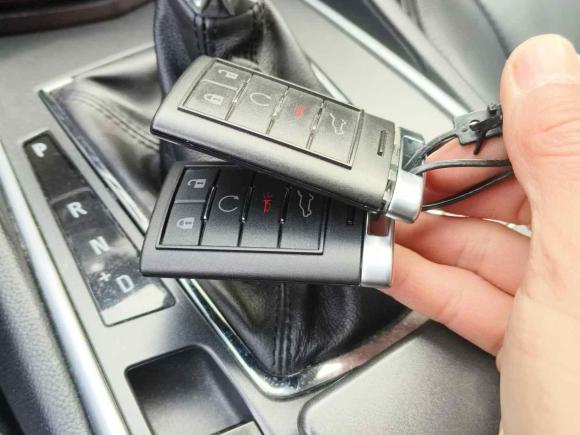 [上海·沪C] 二手凯迪拉克凯迪拉克SRX2012款 3.0L 领先型