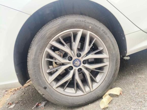 [上海·浙F] 二手比亚迪秦PLUS2024款 荣耀版 DM-i 120KM卓越型