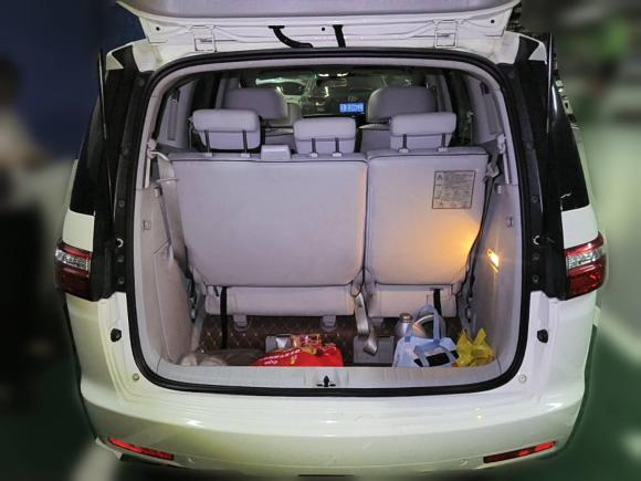 [深圳·粤B] 二手纳智捷大7 MPV2016款 2.2T 智享型