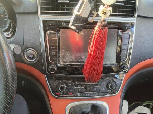 [湖州·苏J] 二手哈弗哈弗H62015款 改款 运动版 1.5T 手动两驱精英型