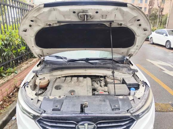 [上海·陕G] 二手奔腾奔腾X402017款 1.6L 自动尊享型